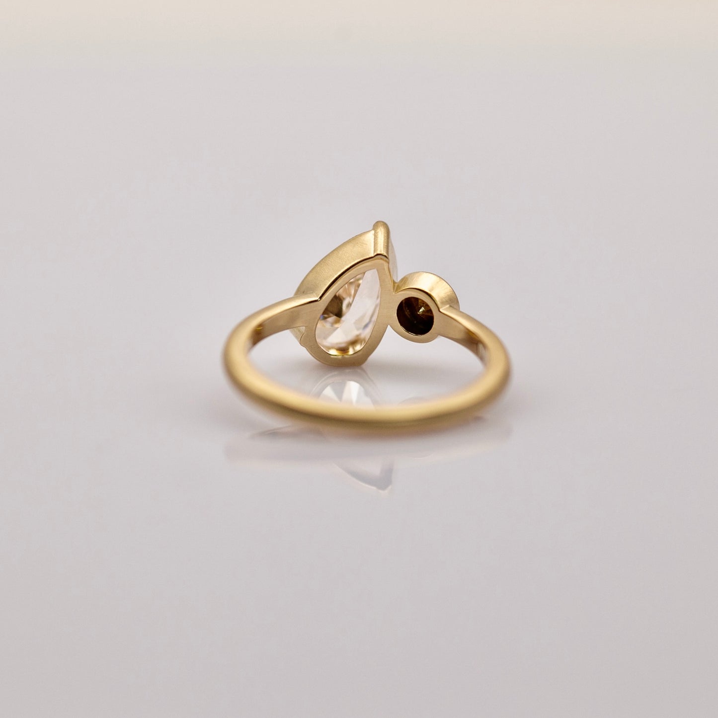 Toi et Quoi Ring